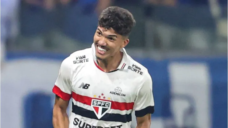 William Gomes marca gol pelo São Paulo. Foto: Gilson Lobo/AGIF