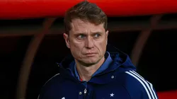 Fernando Seabra, treinador do Cruzeiro, durante partida contra o Internacional, no Estádio Beira-Rio, pelo Campeonato Brasileiro, no dia 25/08/2024.