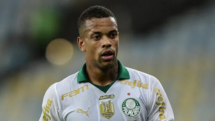 RJ - RIO DE JANEIRO - 31/07/2024 - BRASILEIRO A 2024, FLAMENGO X PALMEIRAS - Caio Paulista jogador do Palmeiras durante partida contra o Flamengo no estadio Maracana pelo campeonato Brasileiro A 2024. Foto: Thiago Ribeiro/AGIF