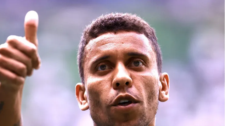 Marcos Rocha durante aquecimento no Allianz Parque.