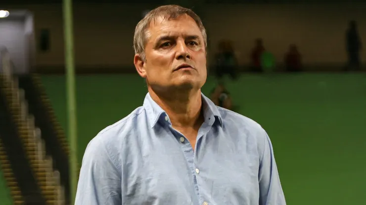 Diego Aguirre na época que dirigia o Santos, em partida contra o América-MG, no Estádio Independência, no dia 03/09/2023.
