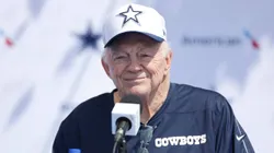 O proprietário do Dallas Cowboys, Jerry Jones, durante coletiva de imprensa e revela o que pensa sobre recente derrota da sua equipe.