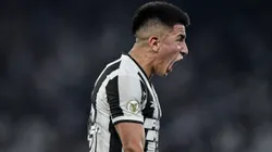 Thiago Almada deita e rola em Botafogo x Corinthians