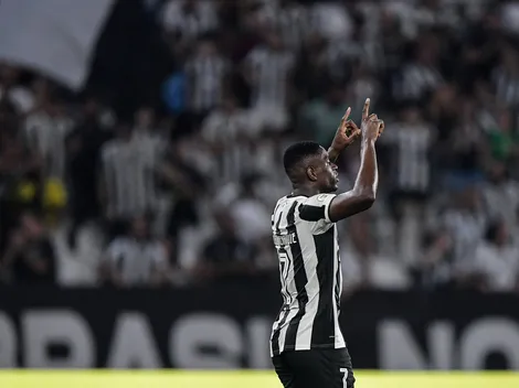 Botafogo vence Corinthians e abre distância na liderança do Brasileirão