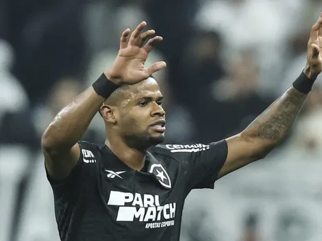 Diretor do Botafogo revela que Luís Castro não quis vinda de Junior Santos