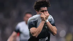 André Ramalho comemorando o gol contra o Juventude