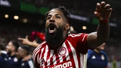 Rodinei, ex-jogador do Flamengo e atualmente no Olympiacos.