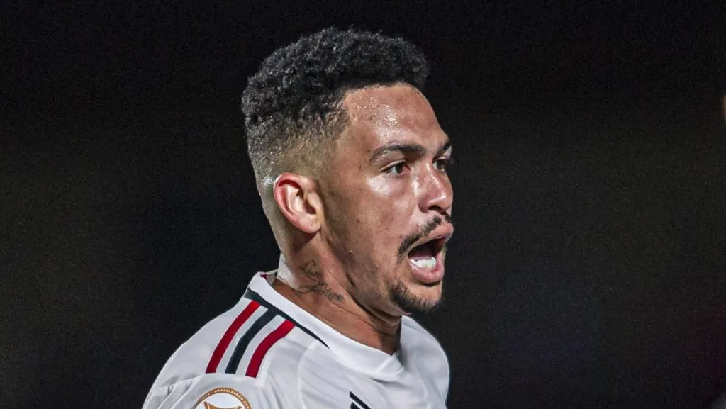 – Luciano é criticado pela torcida do São Paulo