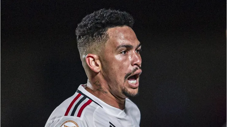 - Luciano é criticado pela torcida do São Paulo