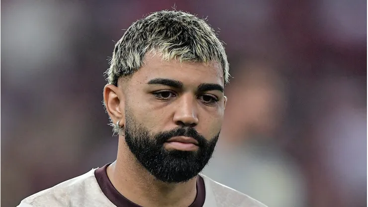 RJ - RIO DE JANEIRO - 12/09/2024 - COPA DO BRASIL 2024, FLAMENGO X BAHIA - Gabigol jogador do Flamengo durante aquecimento antes da partida contra o Bahia no estadio Maracana pelo campeonato Copa Do Brasil 2024.