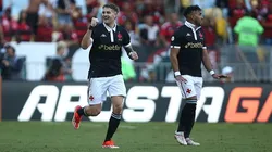 Pablo Vegetti, do Vasco da Gama comemora o primeiro gol da equipe durante a partida contra o Flamengo pelo Brasileirao 2024 no Maracanã