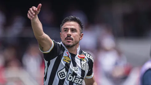 Willian Bigode tem contrato no Peixe até dezembro e diretoria já definiu seu futuro