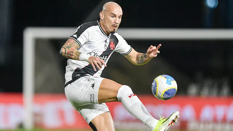 Maicon em ação pelo Vasco - Foto: Thiago Ribeiro/AGIF