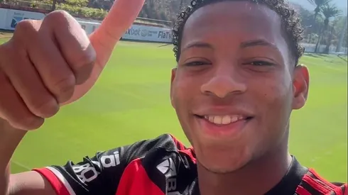 Gonzalo Plata em sua chegada ao Ninho do Urubu, no dia 31/08/2024. Foto: Reprodução/Fla TV