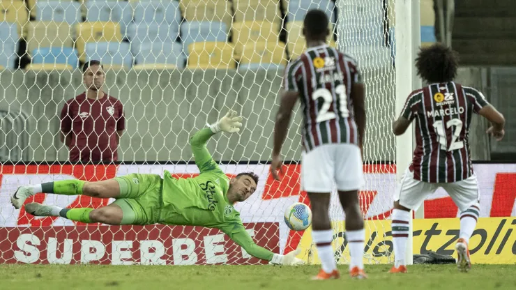 Marcelo foi o batedor do único pênalti do Fluminense até aqui