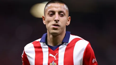 Roberto Alvarado, jogador do Chivas que entrou no radar do Fla
