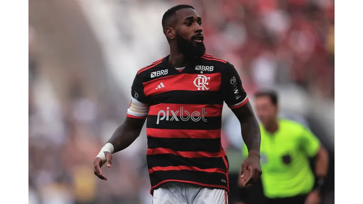 Gerson jogador do Flamengo durante partida contra o Corinthianspelo Campeonato Brasileiro Série A 2024. Foto: Ettore Chiereguini/AGIF