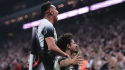 André Ramalho comemora terceiro gol do Corinthians na Copa do Brasil. Foto: Ettore Chiereguini/AGIF