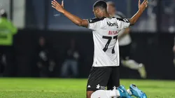 Rayan vira vilão da torcida em Athletico x Vasco