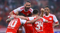 Inter comemorando o primeiro gol contra o Fortaleza