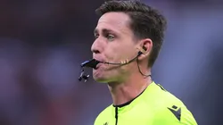 SP - SAO PAULO - 01/09/2024 - BRASILEIRO A 2024, CORINTHIANS X FLAMENGO - O arbitro Ramon Abatti Abel durante partida entre Corinthians e Flamengo no estadio Arena Corinthians pelo campeonato Brasileiro A 2024. Foto: Ettore Chiereguini/AGIF
