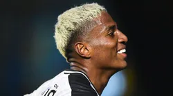 RJ - RIO DE JANEIRO - 26/08/2024 - BRASILEIRO A 2024, VASCO X ATHLETICO-PR - Emerson Rodriguez jogador do Vasco comemora gol durante partida contra o Athletico-PR no estadio Sao Januario pelo campeonato Brasileiro A 2024. Foto: Thiago Ribeiro/AGIF