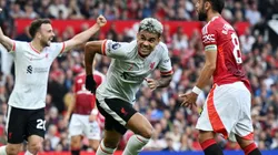 Luis Díaz comemora seu gol pelo Liverpool em partida diante do Manchester United. (Photo by Shaun Botterill/Getty Images)