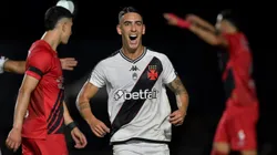 Puma Rodriguez jogador do Vasco comemora seu gol durante partida contra o Athletico-PR no estadio Sao Januario pelo campeonato Brasileiro A 2024