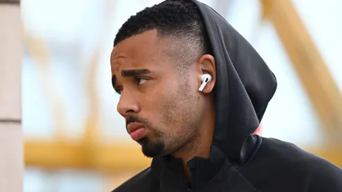 Gabriel Jesus antes do jogo entre Wolverhampton e Arsenal, pela Premier League, no dia 20/04/2024.