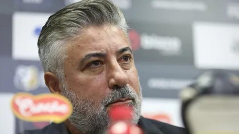 Alexandre Gallo foi demitido do Santos após chegada de Pedro Martins