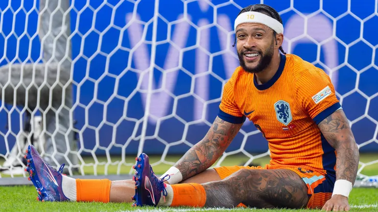 Kurzawa posta treino com música "2 Corinthians 5:7" de Memphis Depay. Foto: BSR Agency