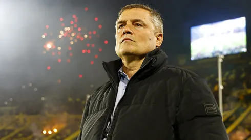 Diego Aguirre define planejamento com titulares até pegar o Flamengo