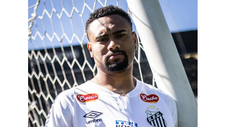 Wendel Silva com a camisa do Santos em 2024 (Foto: Reprodução/Instagram)