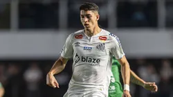 Jair pede apoio da torcida do Santos. Foto: Anderson Lira/Fotoarena