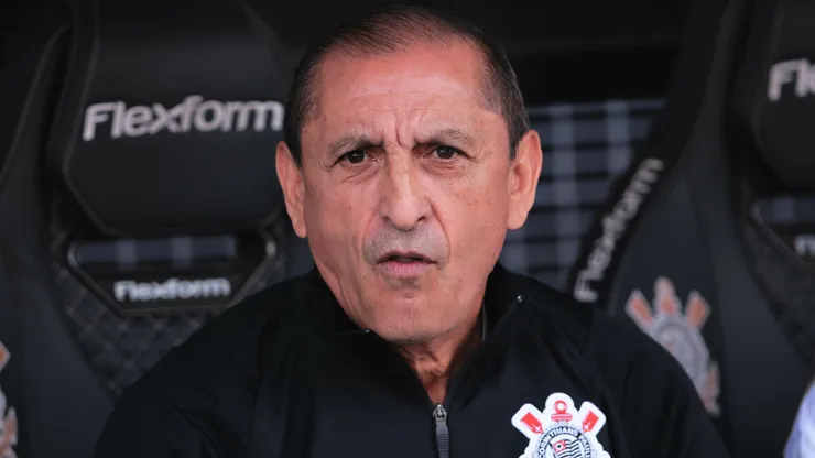 Não sendo utilizado pelo técnico Ramón Díaz, jogadores devem deixar a equipe