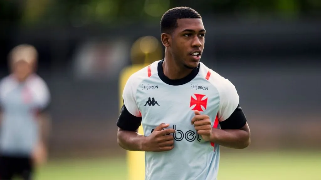 Atacante Rayan é uma das promessas da base do Vasco da Gama Daniel Ramalho/C.R. Vasco da Gama