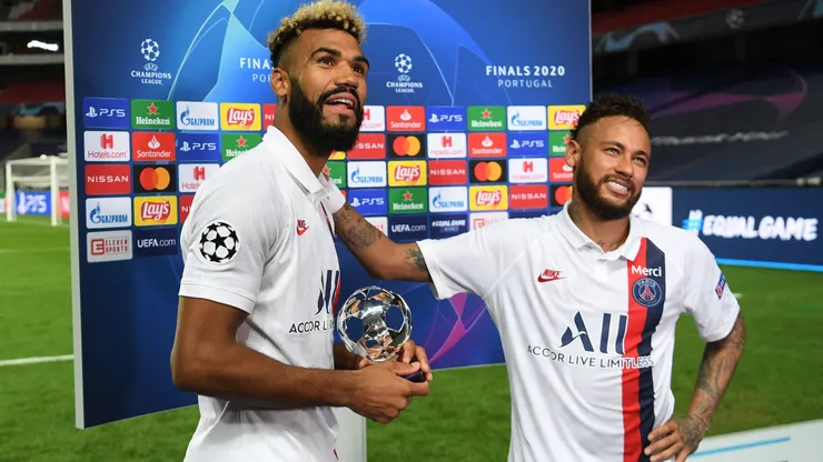 Mega campeão com Neymar no PSG, camisa 9 é oferecido ao Flamengo