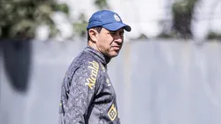 Carille em treino no CT Rei Pelá