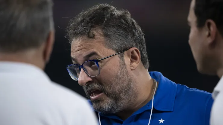 RJ - RIO DE JANEIRO - 27/07/2024 - BRASILEIRO A 2024, BOTAFOGO X CRUZEIRO - Alexandre Mattos diretor de futebol do Cruzeiro antes da partida contra o Botafogo no estadio Engenhao pelo campeonato Brasileiro A 2024. Foto: Jorge Rodrigues/AGIF