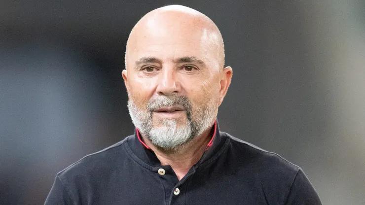MT - CUIABA - 06/08/2023 - BRASILEIRO A 2023, CUIABA X FLAMENGO - Jorge Sampaoli tecnico do Flamengo durante partida contra o Cuiaba no estadio Arena Pantanal pelo campeonato Brasileiro A 2023. Foto: Gil Gomes/AGIF