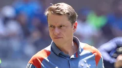 MG - BELO HORIZONTE - 01/09/2024 - BRASILEIRO A 2024, CRUZEIRO X ATLETICO-GO - Fernando Seabra tecnico do Cruzeiro durante partida contra o Atletico-GO no estadio Mineirao pelo campeonato Brasileiro A 2024. Foto: Gilson Lobo/AGIF