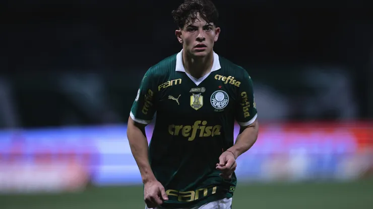 Giay fez péssimo 1º tempo e foi 'detonado' por torcida do Palmeiras na web - Foto: Ettore Chiereguini/AGIF.