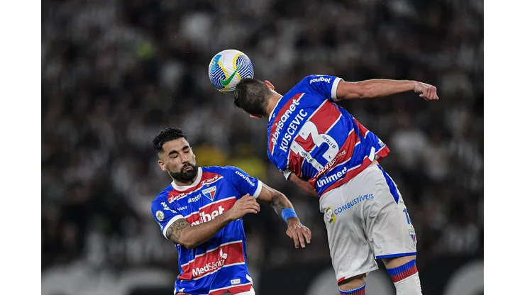Fortaleza durante partida contra o Botafogo, no Brasileirão (Foto: Thiago Ribeiro/AGIF)