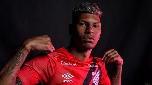 Zagueiro Marcos Victor, nova contratação do Athletico-PR.