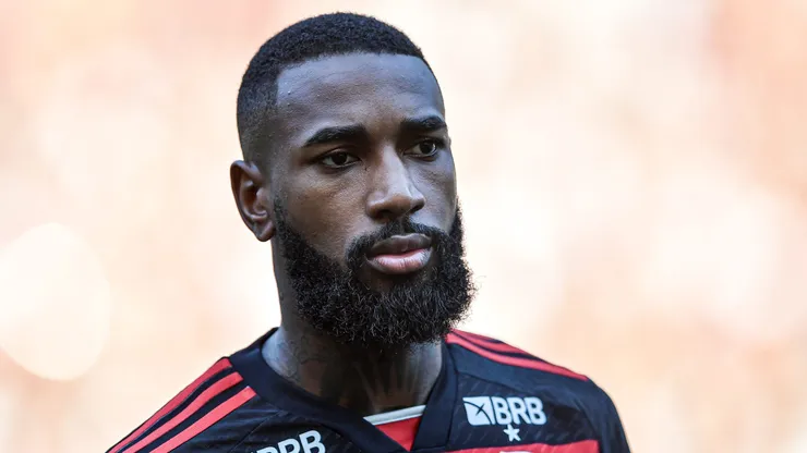 Gerson revela que quase parou de jogar futebol após cirurgia