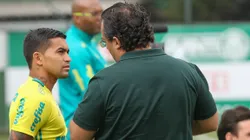 Alexandre Mattos diz que Dudu perdeu oportunidade em recusar o Cruzeiro pelo Palmeiras Treino Do Palmeiras SO Paulo SP 22 11 2016 Treino Do Palmeiras Pictured Dudu Player conversation with Director of Football Alexandre Mattos during Training ON Tuesday 22 AT The Football Academy in Barra Funda in SO Paulo SP Photo Jales Valquer Fotoarena x1233725x PUBLICATIONxNOTxINxBRAxCHN JalesxValquer