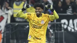 SAO PAULO, BRAZIL - AUGUST 20: Hugo Souza of Corinthians celebrates after a Copa CONMEBOL Sudamericana 2024 Round of 16 second leg match between Corinthians and Bragantino Red Bull at Neo Quimica Arena on August 20, 2024 in Sao Paulo, Brazil. (Photo by Alexandre Schneider/Getty Images)