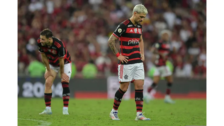 Arrascaeta jogador do Flamengo lamenta durante partida. Foto: Thiago Ribeiro/AGIF