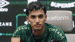 Gabriel Fuentes em entrevista coletiva pelo Fluminense - Foto: Lucas Merçon/Fluminense