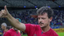 - Fernando Diniz pode treinar o Flamengo? Veja a notícia